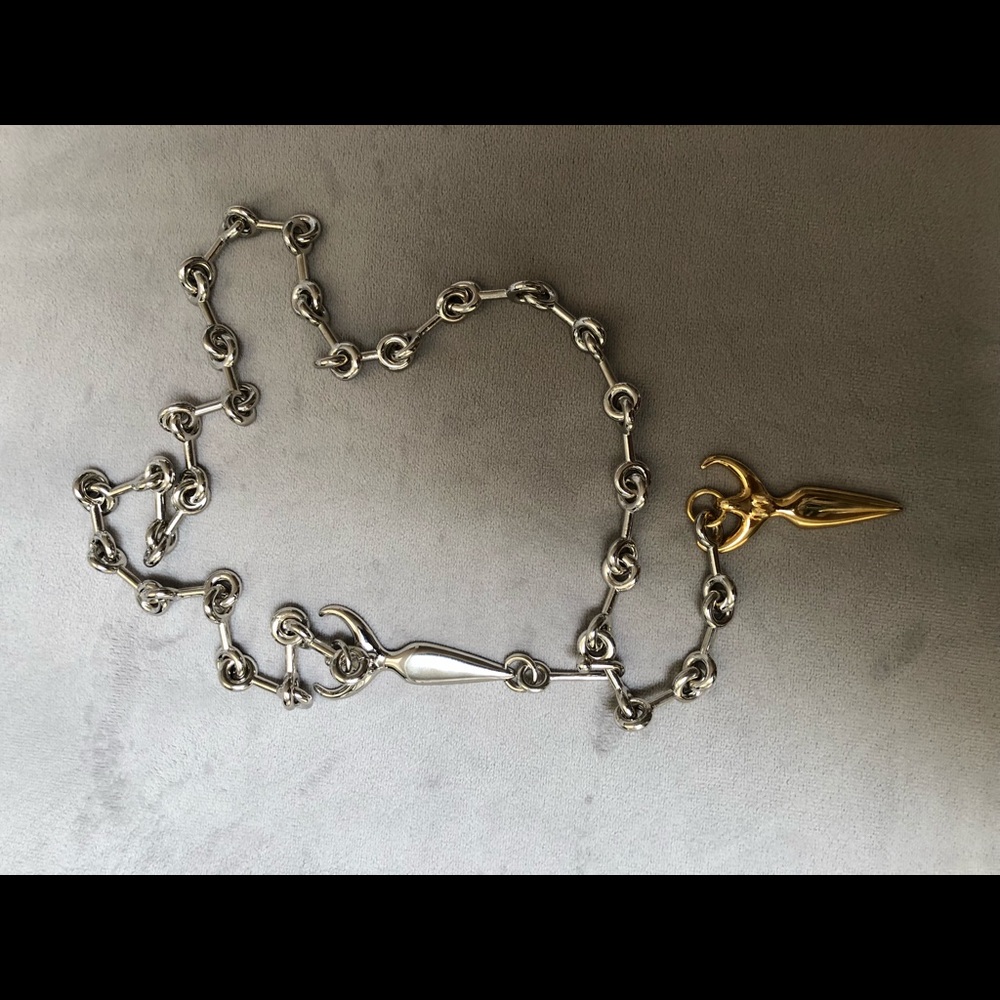 Chloe necklace gold white gold silver